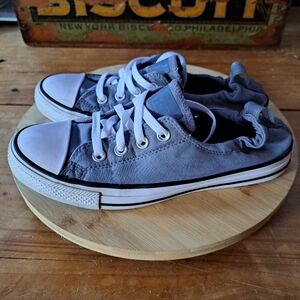 Converse Sneakers, Women Size 9, Unisex, Low Top, Elastic Back, Basketball Shoes